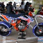 Supermoto class with heats and races at Superbike-Coach