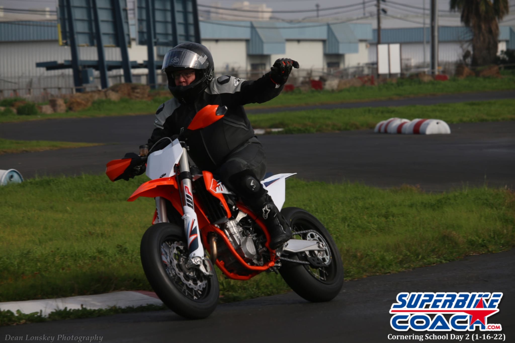 superbike coach corneringschool Group B