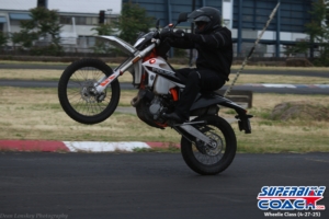 superbike-coach_wheelie class police officer