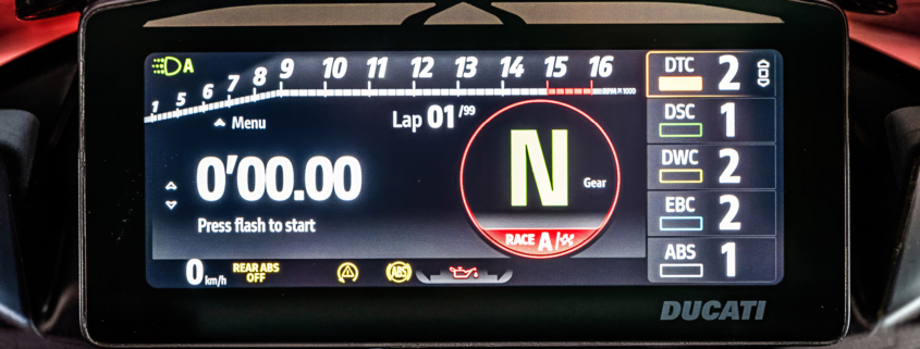 Superbike-Coach on electronic rider aids